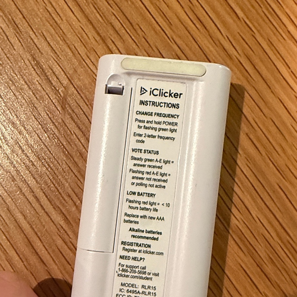 iClicker+ White Remote Control - Picture 2 of 2